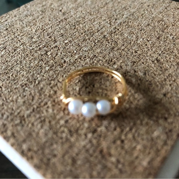 Handmade gold and white worry ring in size 6 - Picture 2 of 3